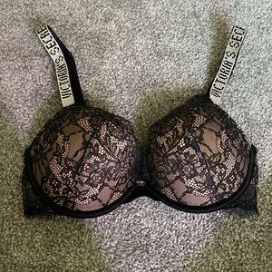 NWOT VS Bombshell Bling Bra